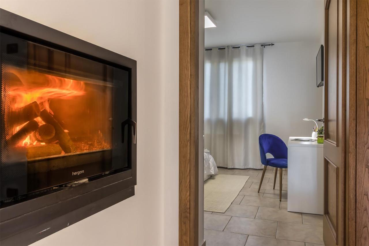 Wanderlust Apt In Villa Con Piscina - 45 Min Venezia - Zona Unesco San Pietro Di Feletto Ngoại thất bức ảnh